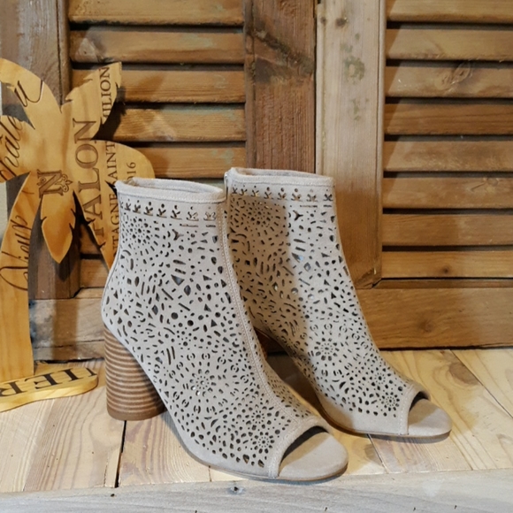 Gianni Bini Shoes - SALE!! GIANNI BINI Tan Suede Peep Toe Booties